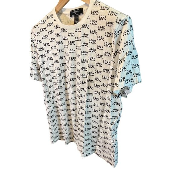 Forever 21 Mens Crew Neck Look Away T Shirt Sz XL - Picture 3 of 9